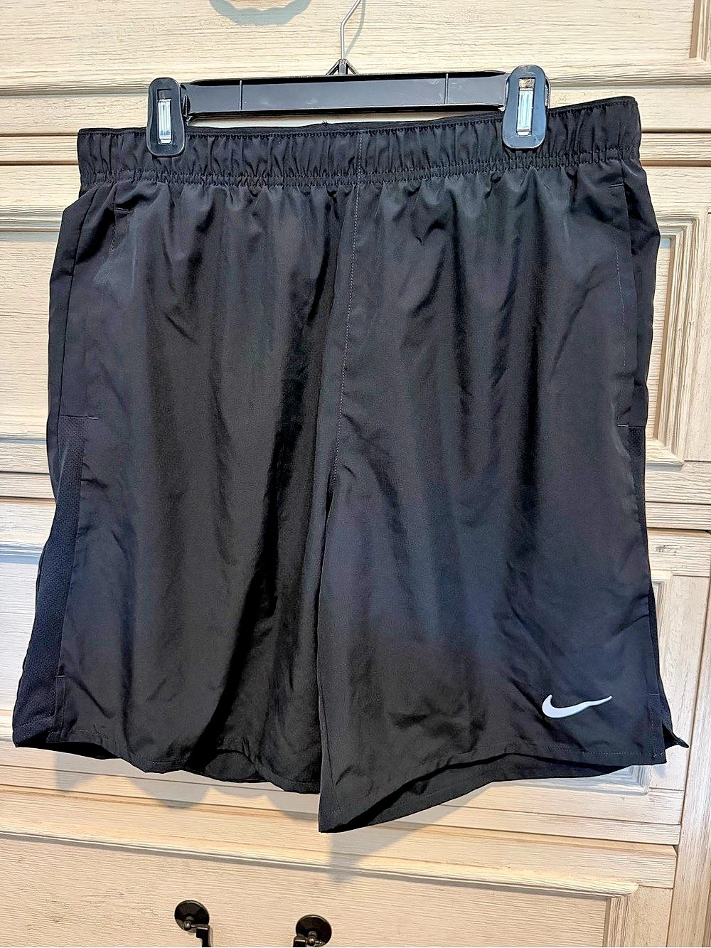 Nike Dri-FIT Athletic Shorts in Black Size Large Like New